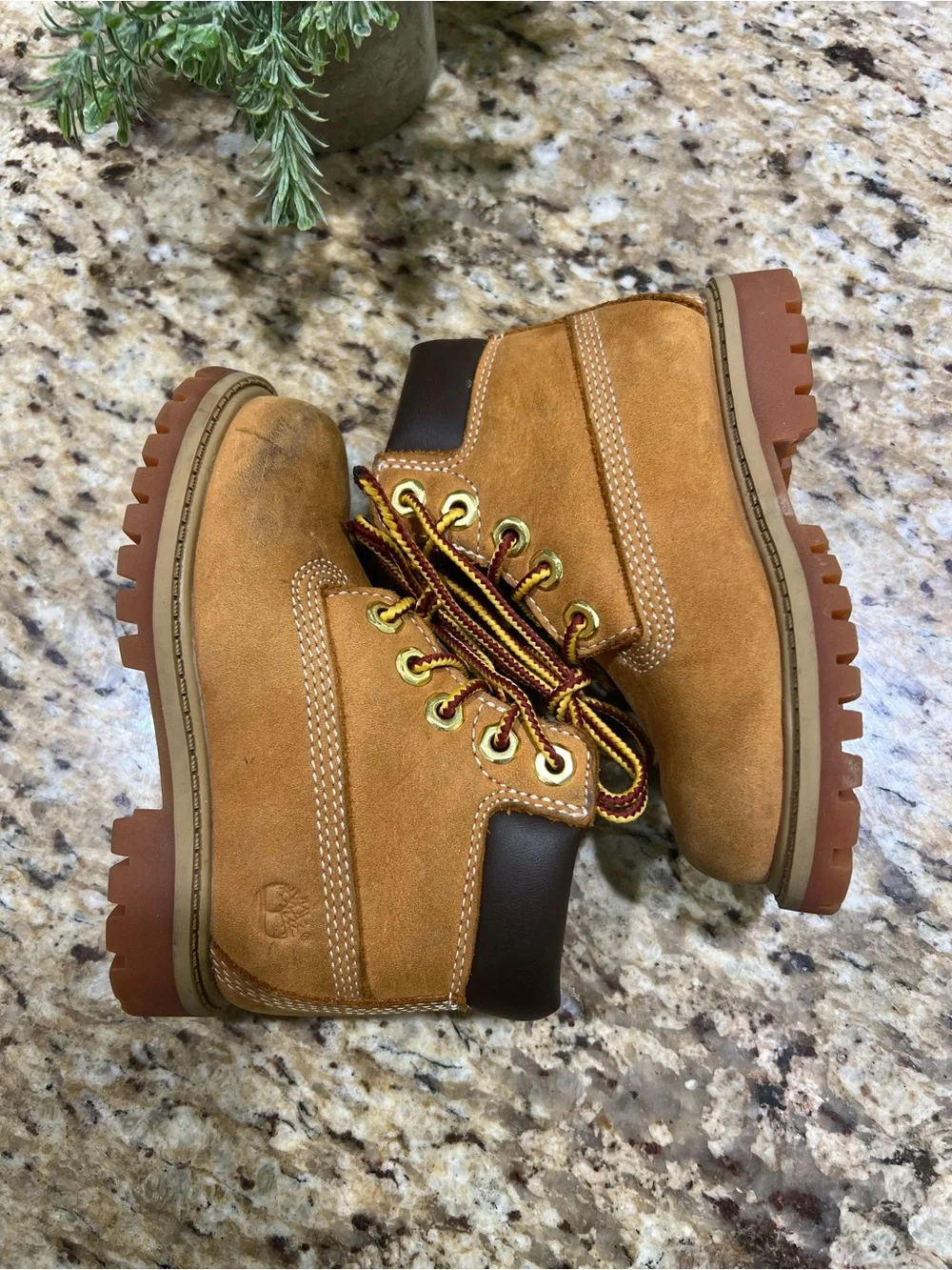 Timberland Tan and Brown Leather Boots with Rugged Sole 7 Toddler/Baby